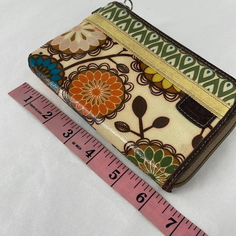 Vintage Fossil‎ Key Per Vinyl Wallet With Leather Wrist Strap.
